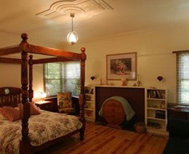 Ballarat Cottages - Accommodation Gold Coast 4