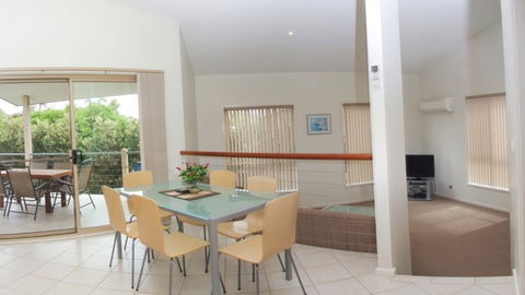 Parker By The Sea - Gold Coast 4U 0