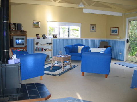 The Lodge - Far Meadow - Accommodation Gold Coast 3