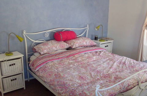 Bush And Bay Cottage - Accommodation Gold Coast 3