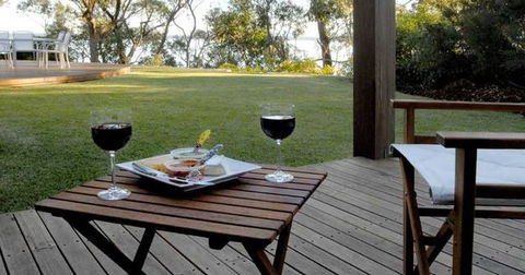 By The Beach B And B Holiday Apartments - Accommodation Gold Coast 3