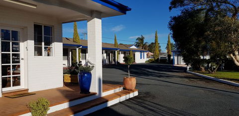 Colonial Motel - Accommodation Gold Coast 0