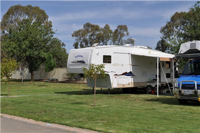 Euston Riverfront Caravan Park And Cafe - Accommodation Gold Coast 2