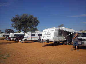 Lightning Ridge Tourist Park - Gold Coast 4U 1