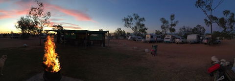 Lightning Ridge Tourist Park - Gold Coast 4U 3