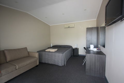 Copper City Motel - Accommodation Gold Coast 2