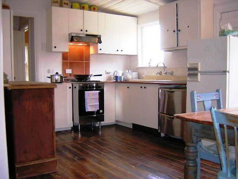 Cooma Cottage - Accommodation - Accommodation Gold Coast 2