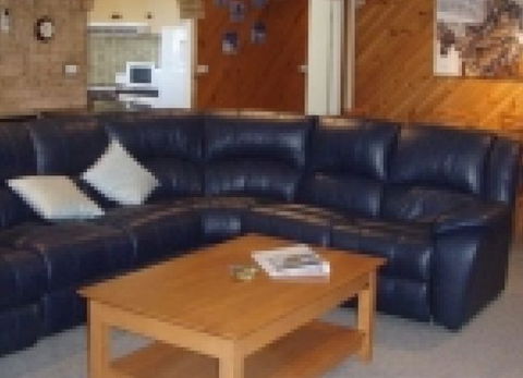 Aviemore 4 - Accommodation Gold Coast 2