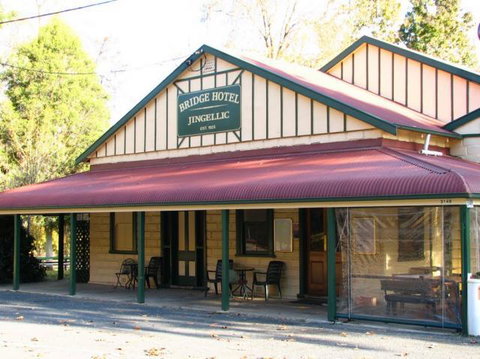 Bridge Hotel At Jingellic - Accommodation Gold Coast 0