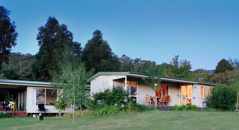 Queens Cottage - Accommodation Gold Coast 0