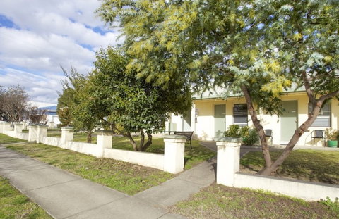 Tumut Apartments - Accommodation Gold Coast 0