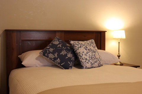 The Cottage Tumut - Accommodation Gold Coast 3