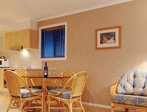 Aqualuna Beach Resort - Accommodation Gold Coast 2