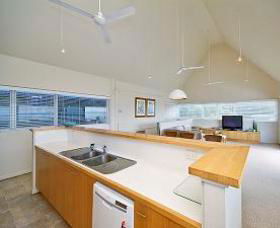Crows Nest - Nelson Bay - Accommodation Gold Coast 2