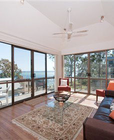 Magnus Street Treetops - Gold Coast 4U 1