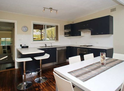 28 Rigney Street - Accommodation Gold Coast 1