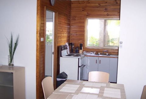 2 Dogs Cottages - Accommodation Gold Coast 3
