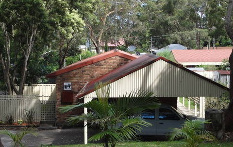 2 Dogs Cottages - Accommodation Gold Coast 5