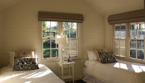 Book Barn Cottage - Gold Coast 4U 1