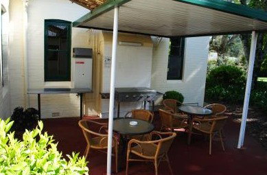 Bundanoon YHA - Accommodation Gold Coast 3