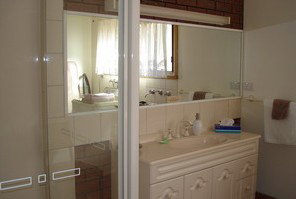 Murray Bank Holiday Units And Yabby Farm - Accommodation Gold Coast 0