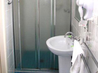 Gabriel Motor Inn - Gold Coast 4U 2