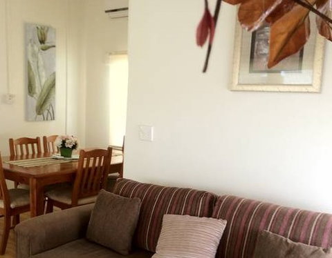 Bidgee Bankside Cottage - Accommodation Gold Coast 3