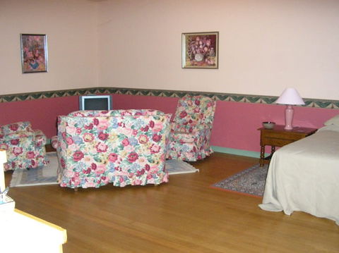 Jolly Swagman Holbrook Motor Inn - Accommodation Gold Coast 2