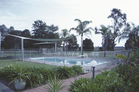 Aaroona Holiday Resort - Accommodation Gold Coast 0