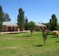 Narrandera Caravan Park - Accommodation Gold Coast