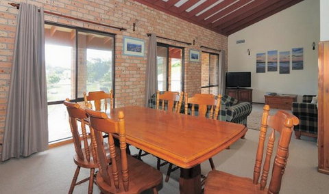 Baileys, Gerringong - Accommodation Gold Coast 3
