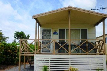 Belmont Pines Lakeside Holiday Park - Accommodation Gold Coast 0