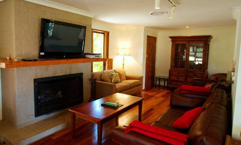 Cicada Country House - Accommodation Gold Coast 4