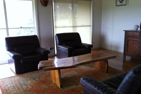 Artist Cottage Ogishi Craft Centre - Accommodation Gold Coast 2