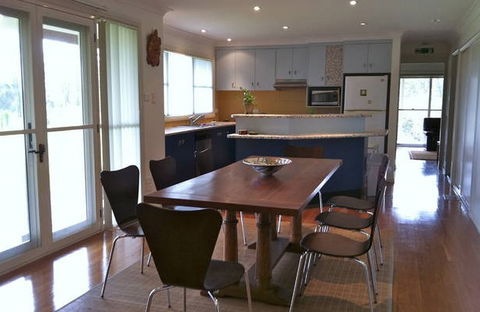 Artist Cottage Ogishi Craft Centre - Accommodation Gold Coast 3