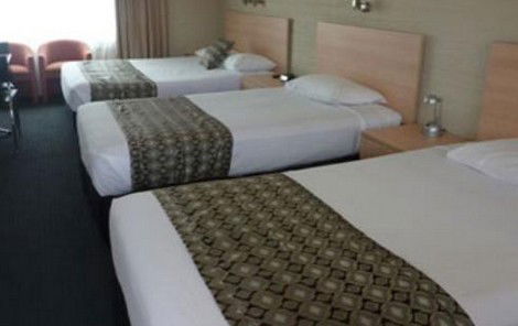 Baybrook Motor Inn - Accommodation Gold Coast 1