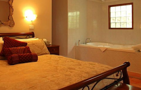 Chez Vous Villas - Accommodation Gold Coast 5