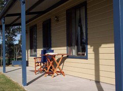 Belmadar Rose Cottage - Accommodation Gold Coast 0