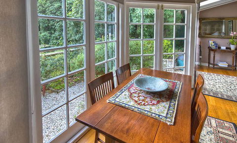 Bridal Falls Cottage - Accommodation Gold Coast 3