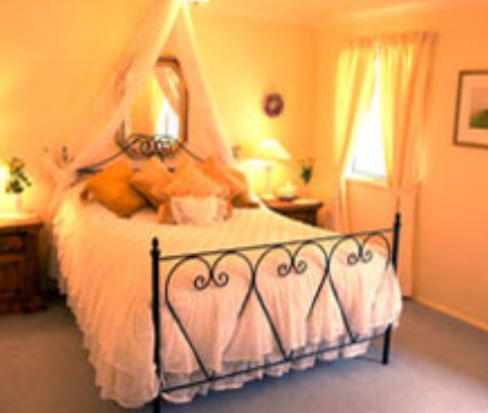 Blue Mountains Lakeside Bed And Breakfast - Accommodation Gold Coast 2