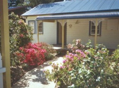 AppleBlossom Cottage - Gold Coast 4U 0