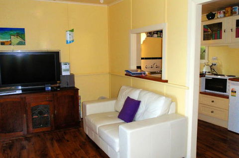 Bundeena Beachshack - Accommodation Gold Coast 3