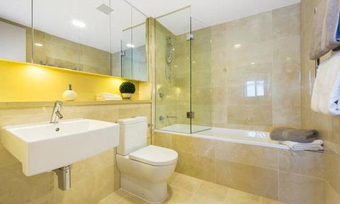 Australia Towers 19.06 - Accommodation Gold Coast 1