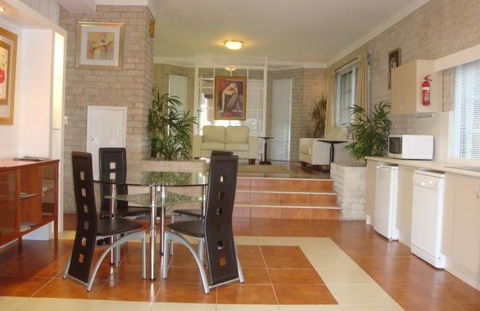 Caroline Bay Getaway - Accommodation Gold Coast 3