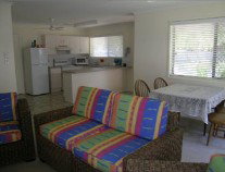 Bucasia Holiday Villa - Accommodation Gold Coast 4