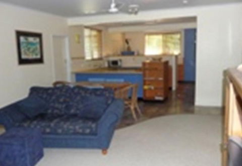 Leeway Beach House - Accommodation Gold Coast 0