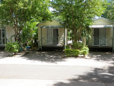 Emerald Cabin And Caravan Village - Gold Coast 4U 2