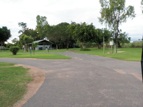 Emerald Cabin And Caravan Village - Gold Coast 4U 5