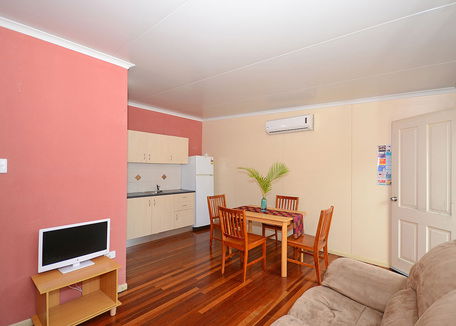 Ned Kellys Motel - Accommodation Gold Coast 1