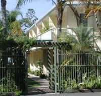 Bayshores Holiday Apartments